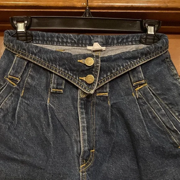 Vintage Size 7 Sostanza Denim Pleated Cut off shorts - Picture 6 of 10